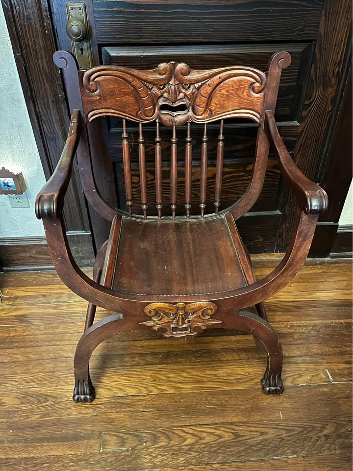Carved Victorian-style armchair / side chair