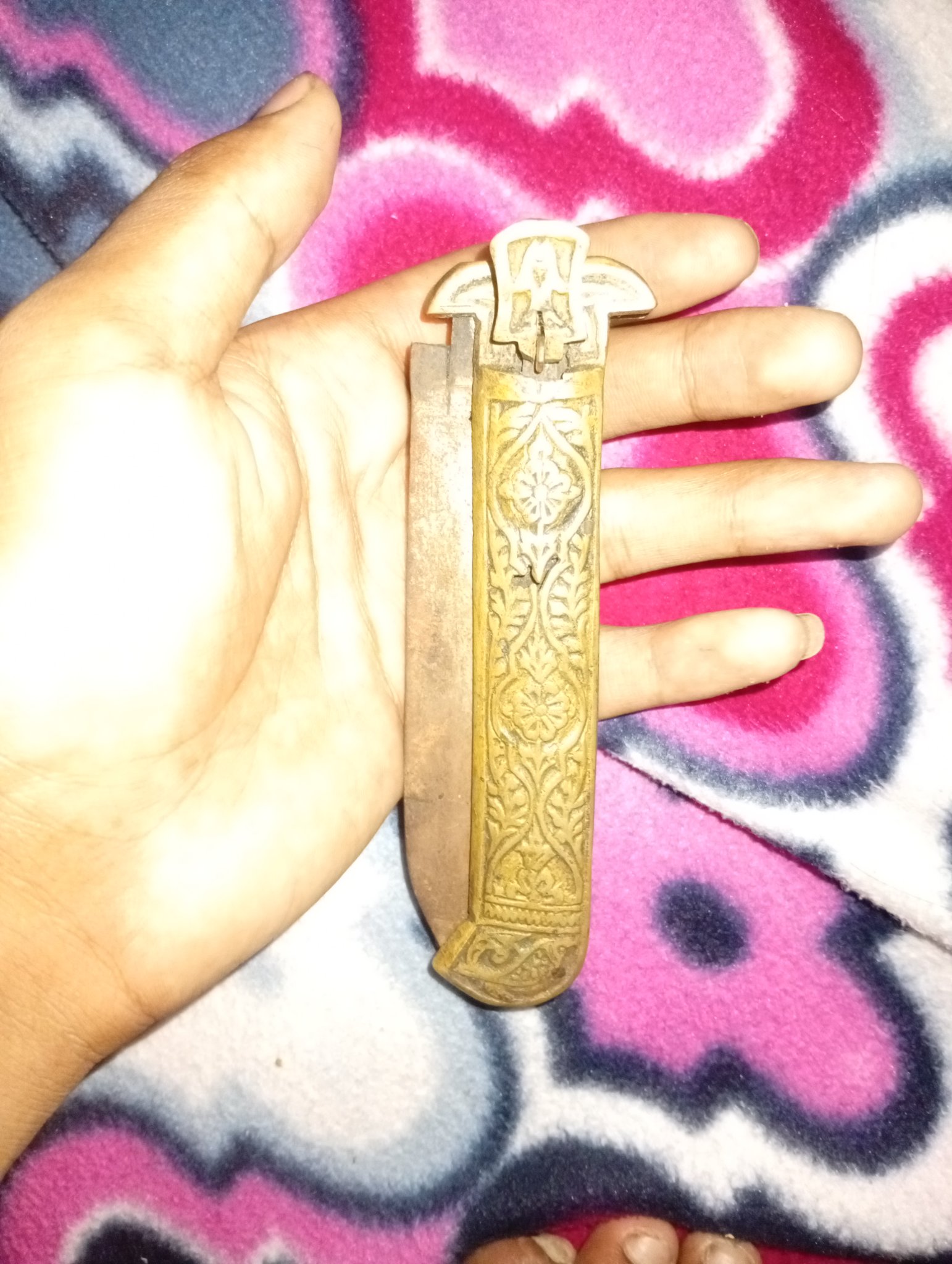 Decorative folding pocket knife or utility knife with ornate metal handle