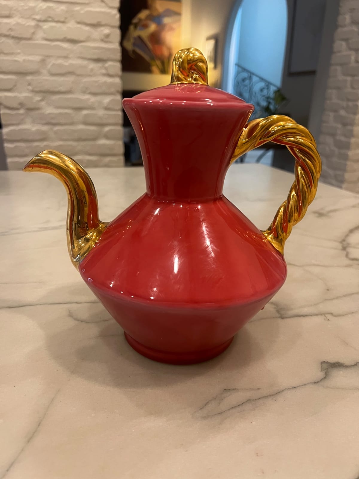 Decorative lidded ewer / coffee pot-style vessel